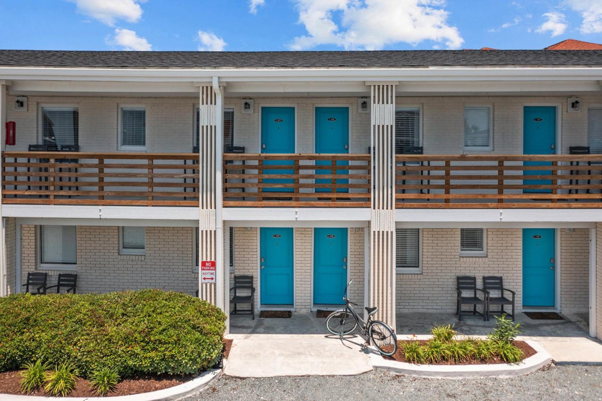 The Beach House At Oak Island By Carolina Resorts Exterior photo